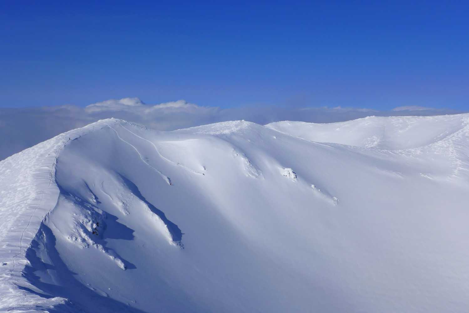 crater mont yotei