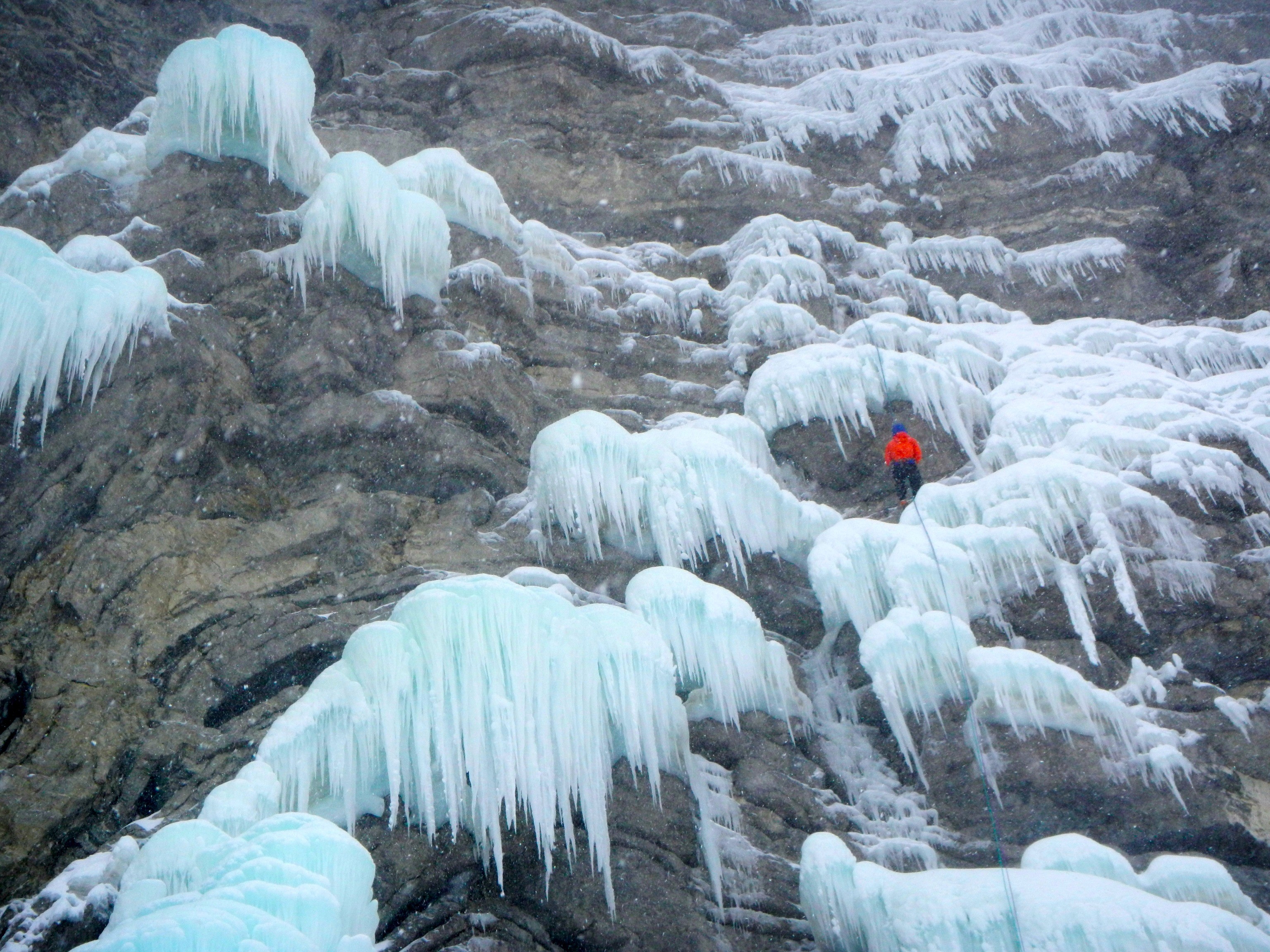 cascade bonne année guide montagne grenoble